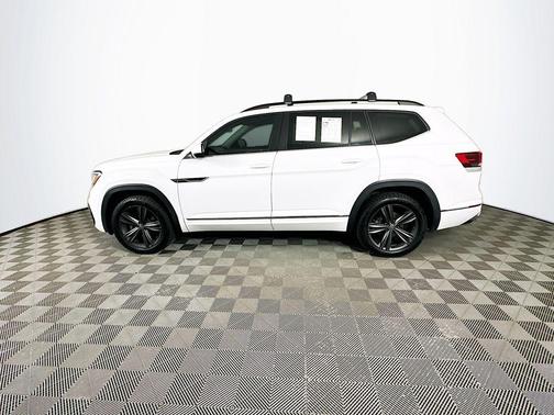 Pure White 2021 Volkswagen Atlas 3.6L SE w/Technology