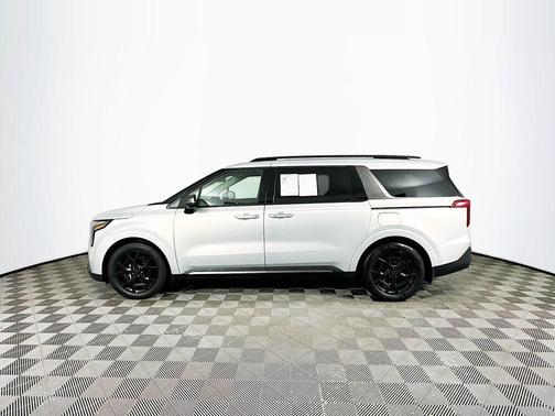 2026 Kia Carnival SX