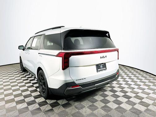 2026 Kia Carnival SX