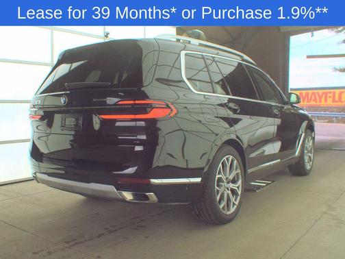 Black Sapphire Metallic 2026 BMW X7 xDrive40i