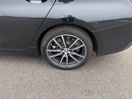 2019 BMW 330 xDrive