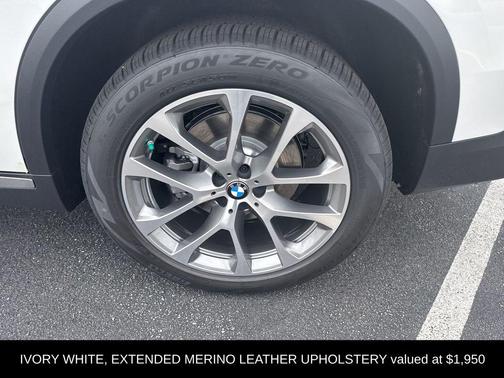 Mineral White Metallic 2026 BMW X5 xDrive40i