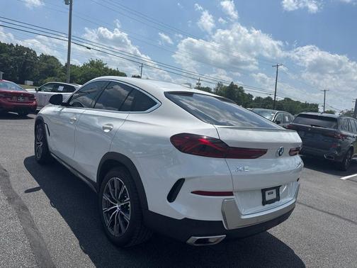 Alpine White 2021 BMW X6 xDrive40i
