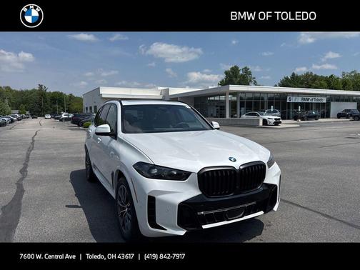 Mineral White Metallic 2026 BMW X5 xDrive40i