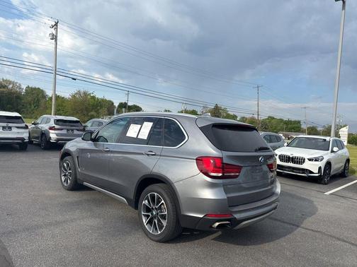 Space Gray Metallic 2018 BMW X5 xDrive35i