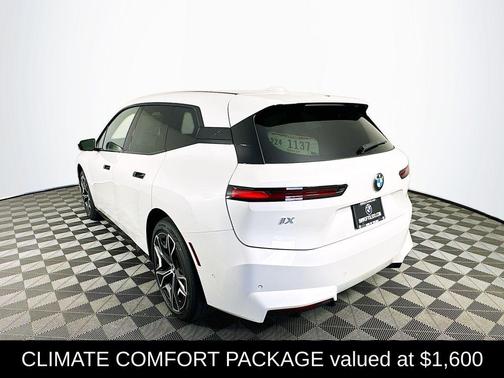 2026 BMW iX xDrive45