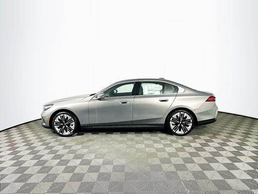 Oxide Grey Metallic 2026 BMW 530 xDrive