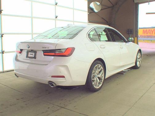 Mineral White Metallic 2025 BMW 330 xDrive