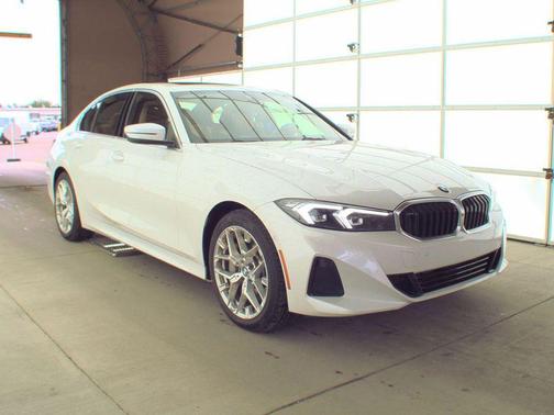 Mineral White Metallic 2025 BMW 330 xDrive