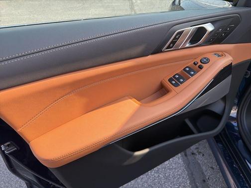 Tanzanite Blue II Metallic 2026 BMW X5 xDrive40i