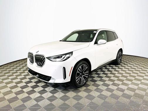 Mineral White Metallic 2025 BMW X3 30 xDrive