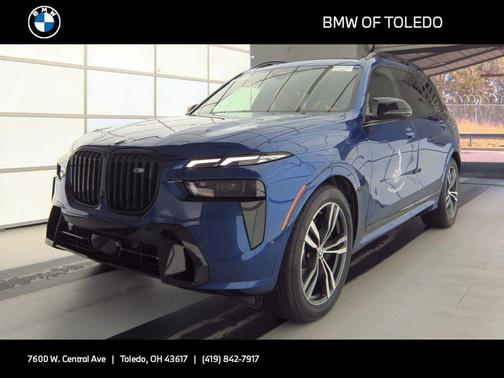 Marina Bay Blue Metallic 2024 BMW X7 M60i