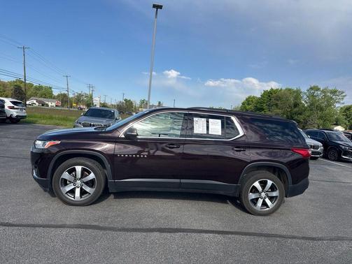 Black Cherry Metallic 2020 Chevrolet Traverse LT Leather