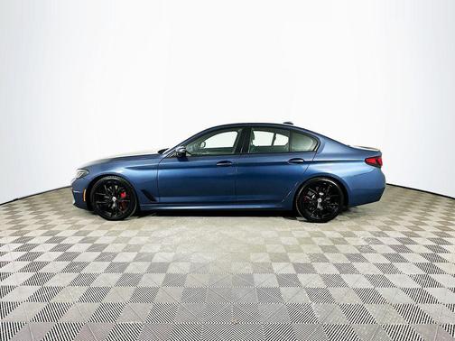 Arctic Race Blue Metallic 2023 BMW M550 i Xdrive
