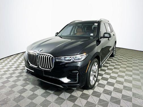 Black Sapphire Metallic 2022 BMW X7 xDrive40i
