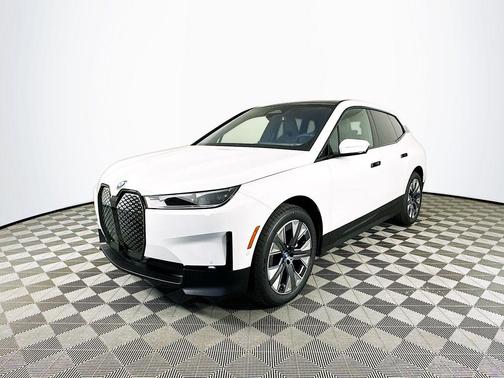 2025 BMW iX xDrive50