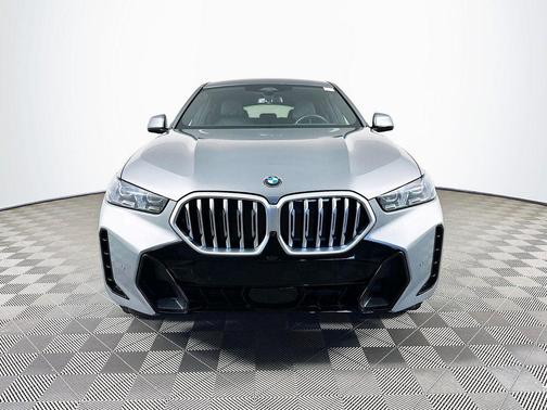 Skyscraper Grey Metallic 2026 BMW X6 xDrive40i