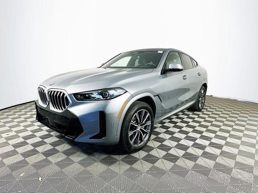 Skyscraper Grey Metallic 2026 BMW X6 xDrive40i