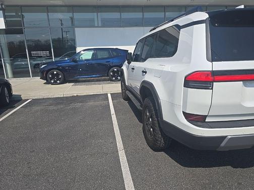 Eminent White Pearl 2025 Lexus GX 550 Overtrail