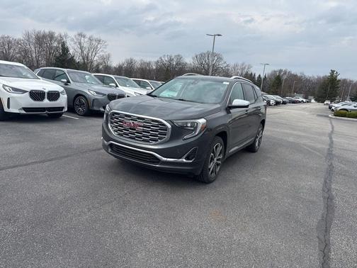 Graphite Gray Metallic 2019 GMC Terrain Denali