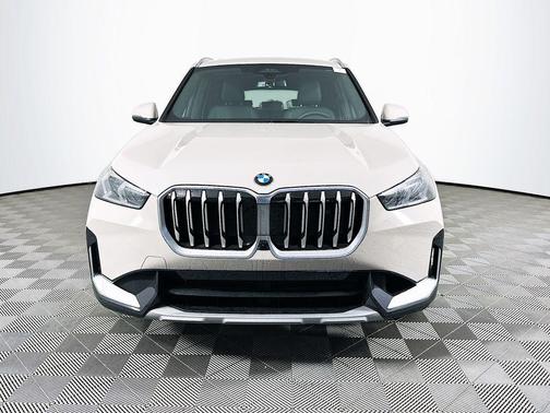 Dune Grey Metallic 2026 BMW X1 xDrive28i