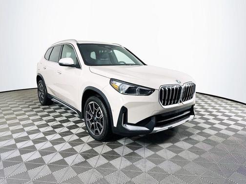 Dune Grey Metallic 2026 BMW X1 xDrive28i