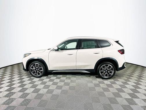 Dune Grey Metallic 2026 BMW X1 xDrive28i