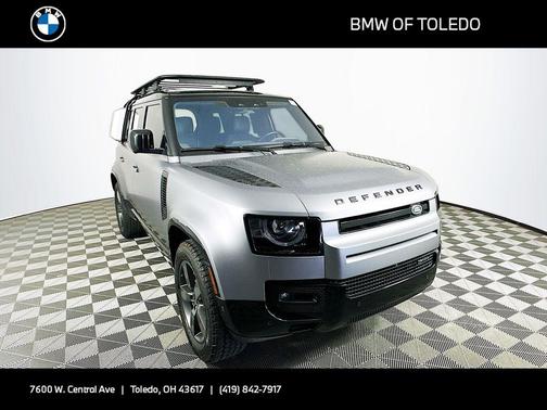 2022 Land Rover Defender 110 X-Dynamic SE