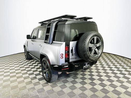 Eiger Gray Metallic 2022 Land Rover Defender 110 X-Dynamic SE