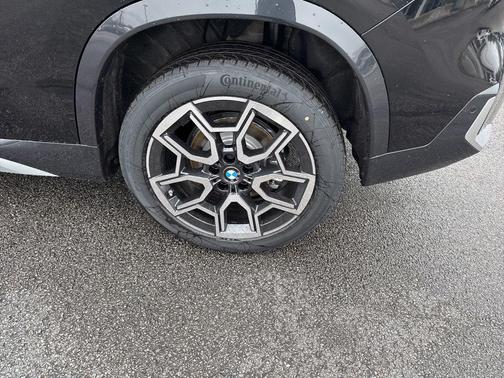 Jet Black 2026 BMW X1 xDrive28i