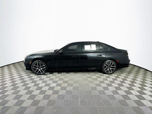 2023 BMW 760 i xDrive