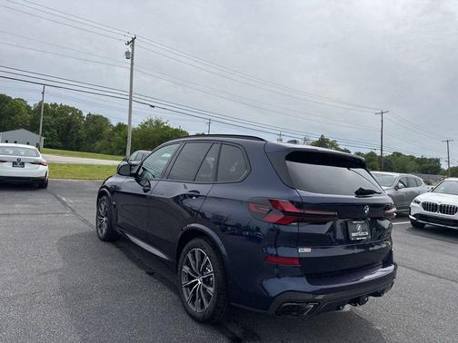Tanzanite Blue II Metallic 2026 BMW X5 M60i