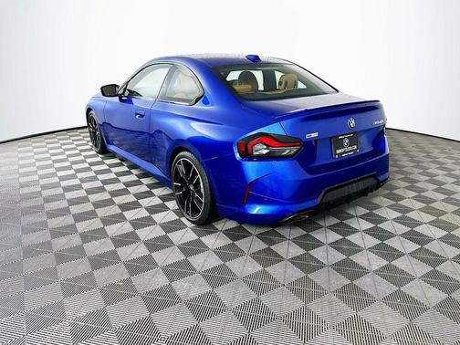 Portimao Blue Metallic 2025 BMW M240 i