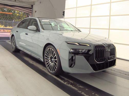 Brooklyn Grey Metallic 2025 BMW 760 xDrive