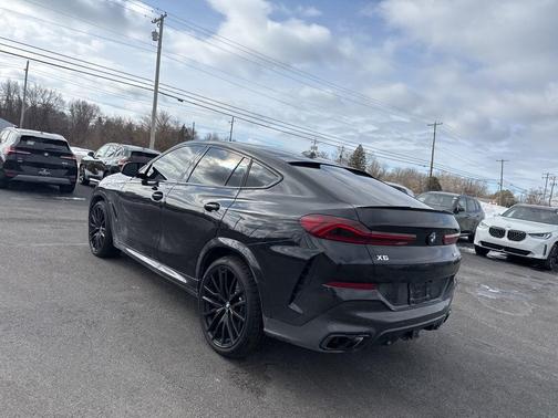 2026 BMW X6 M60i
