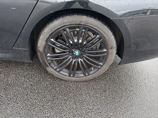 Black Sapphire Metallic 2020 BMW 530 xDrive