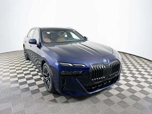 Tanzanite Blue II Metallic 2023 BMW 760 i xDrive