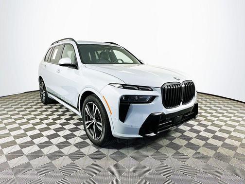 Brooklyn Grey Metallic 2023 BMW X7 xDrive40i