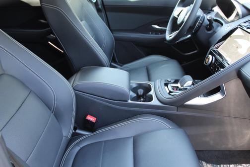 2024 Jaguar E-PACE R-Dynamic SE