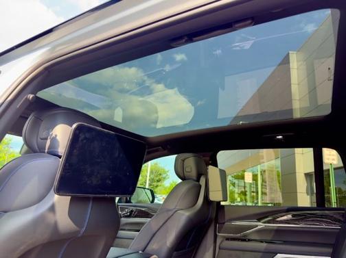 2025 Cadillac Escalade IQ Sport 1