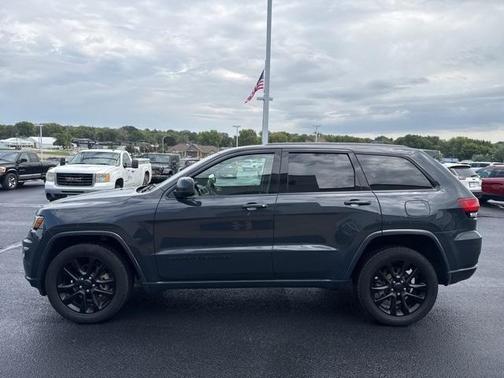 2017 Jeep Grand Cherokee Altitude