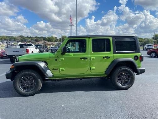 2025 Jeep Wrangler Sport