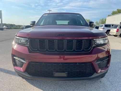2024 Jeep Grand Cherokee Laredo