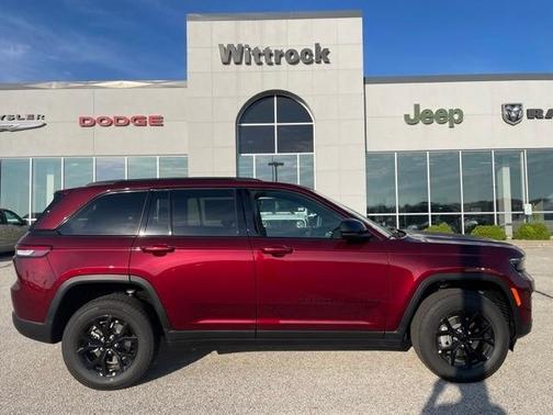 2024 Jeep Grand Cherokee Laredo