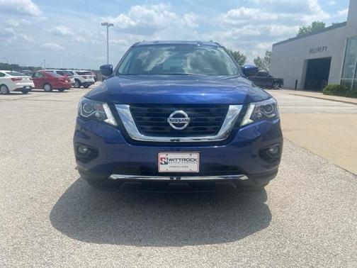 2020 Nissan Pathfinder SV
