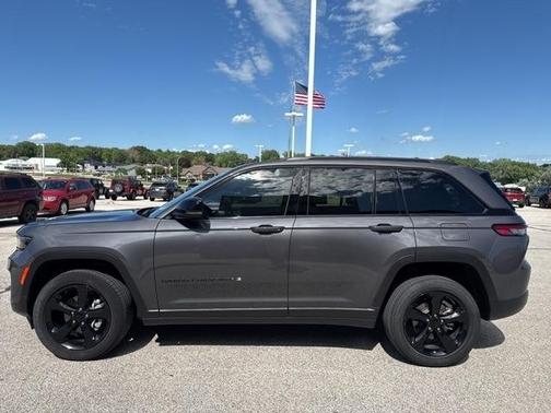 2023 Jeep Grand Cherokee Altitude