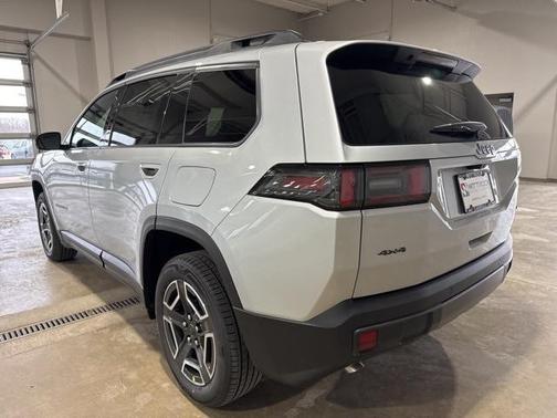2026 Jeep Cherokee LAREDO/LIMITED