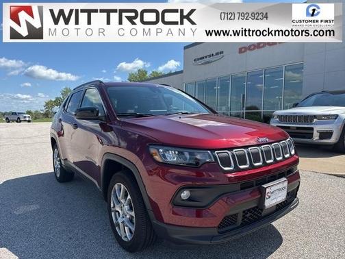 2022 Jeep Compass Latitude Lux
