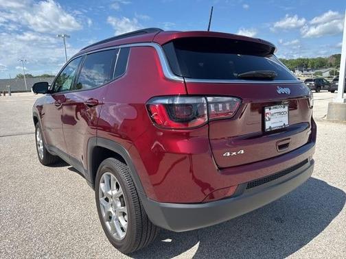 2022 Jeep Compass Latitude Lux