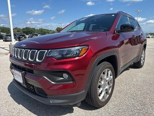 2022 Jeep Compass Latitude Lux
